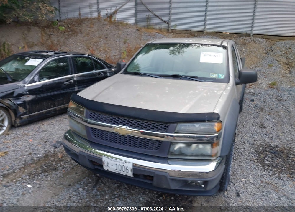2005 CHEVROLET COLORADO VIN: 1GCDT196158104298