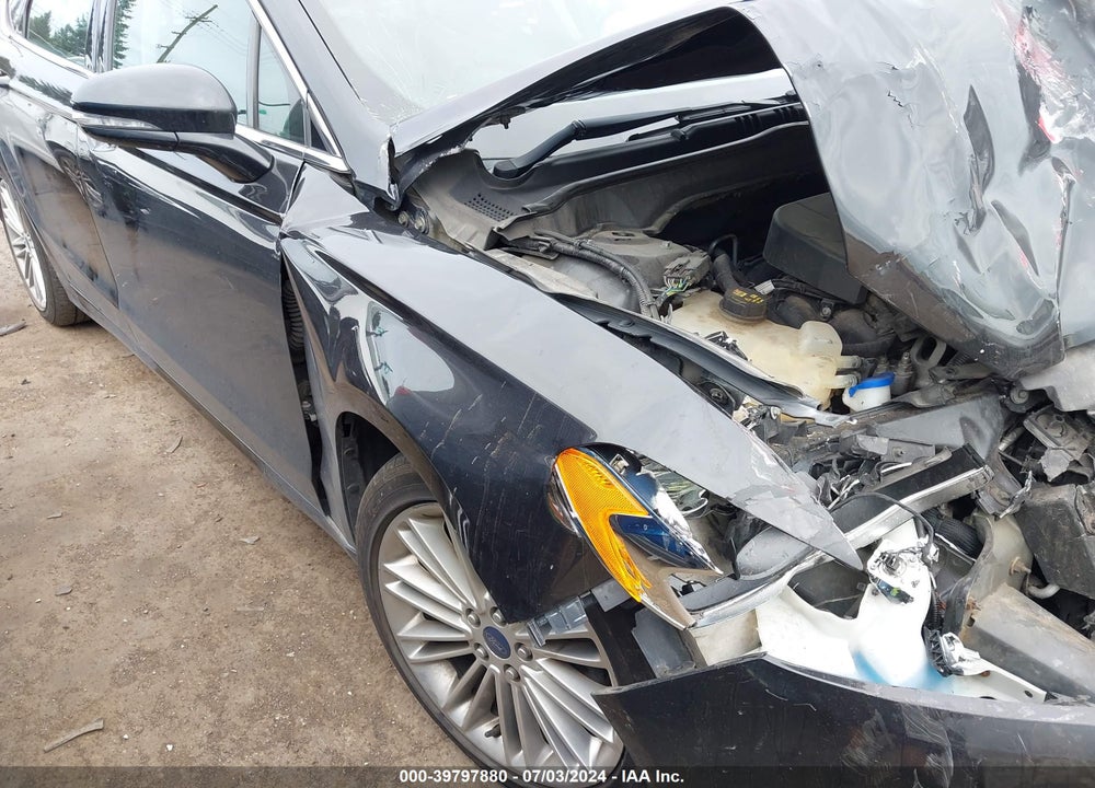 2015 FORD FUSION SE VIN: 3FA6P0HD1FR303137
