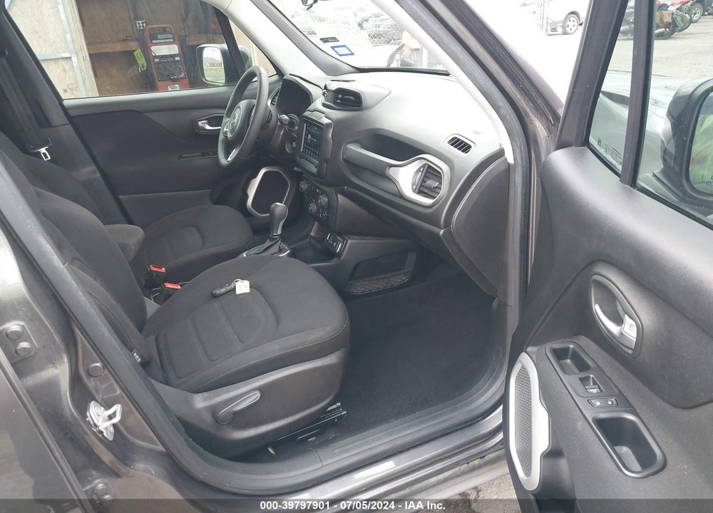 2019 JEEP RENEGADE LATITUDE FWD VIN: ZACNJABB4KPJ91228