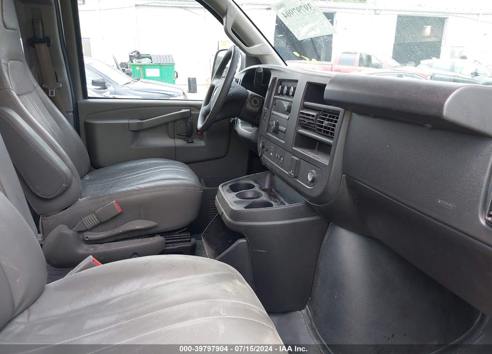 2022 CHEVROLET EXPRESS CARGO RWD 2500 REGULAR WHEELBASE WT VIN: 1GCWGAFP2N1240989