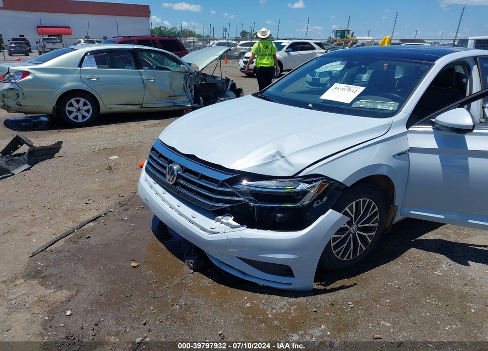 2019 VOLKSWAGEN JETTA 1.4T SEL VIN: 3VWE57BU7KM106734