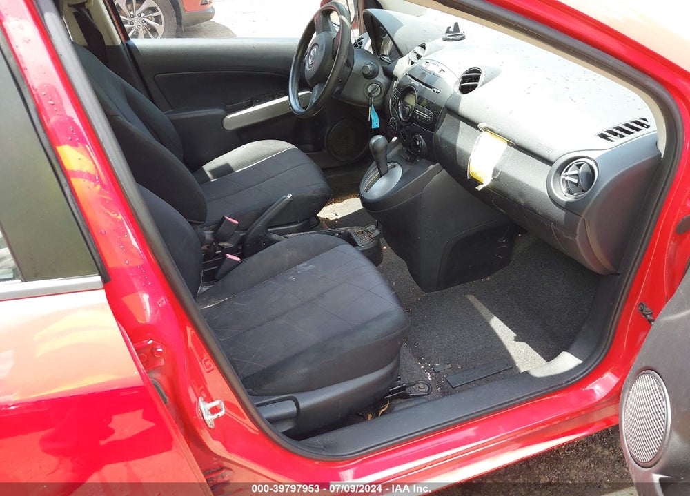 2013 MAZDA 2 SPORT VIN: JM1DE1KZ4D0165589