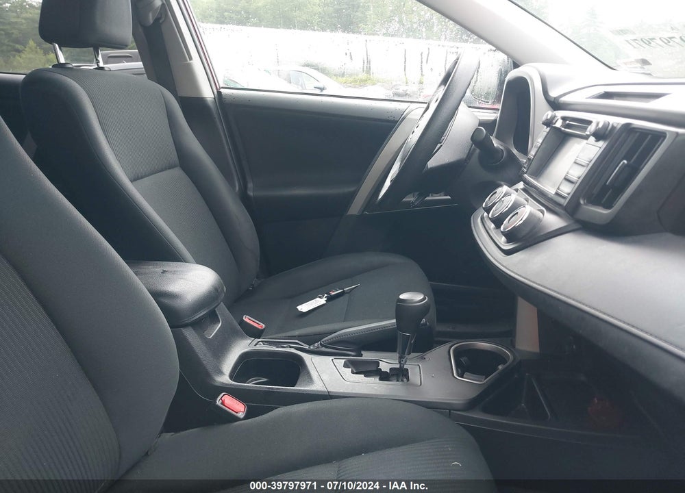 2018 TOYOTA RAV4 LE VIN: 2T3BFREV4JW766729