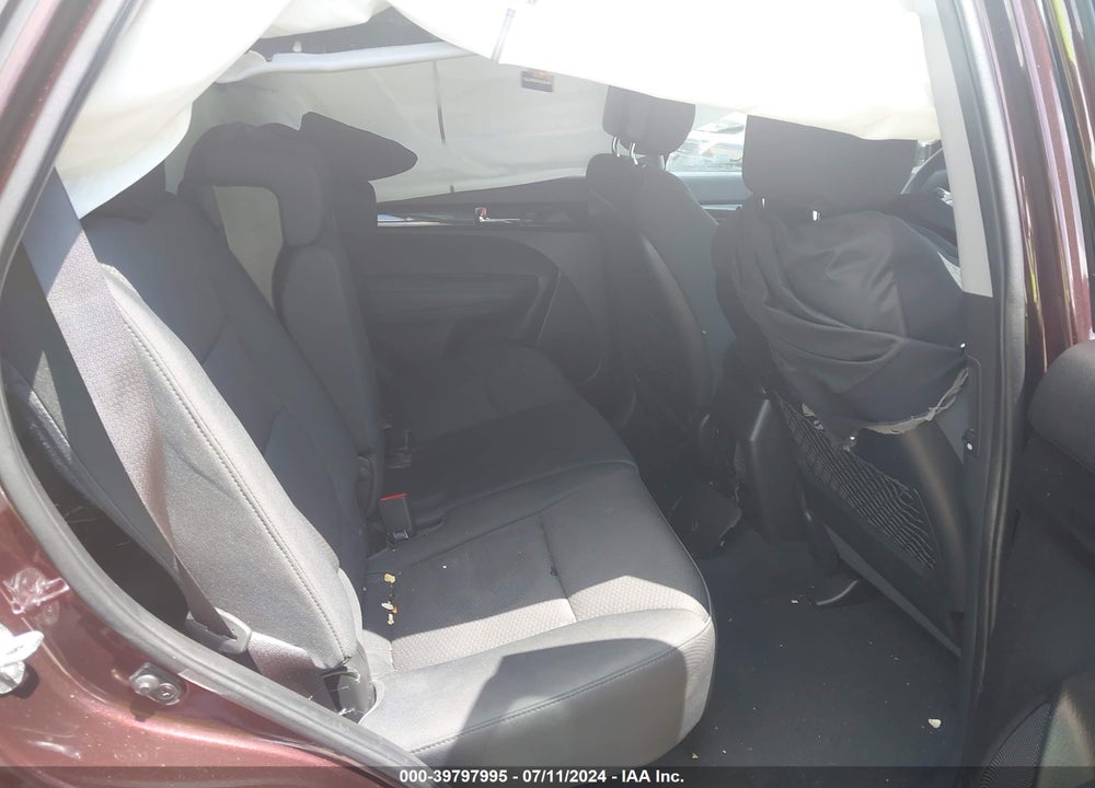 2011 KIA SORENTO LX VIN: 5XYKTCA19BG069890