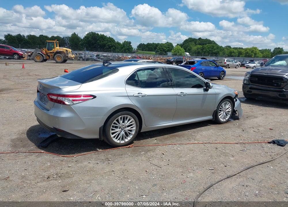 2020 TOYOTA CAMRY XLE VIN: 4T1F11AKXLU866505