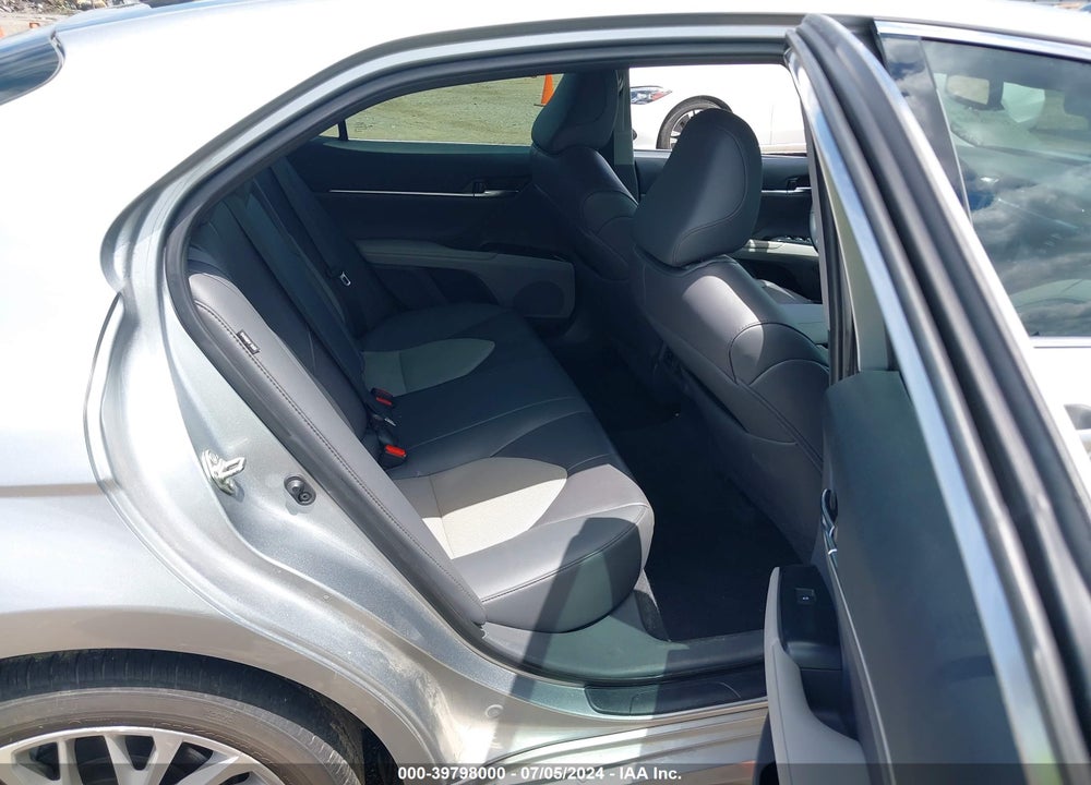 2020 TOYOTA CAMRY XLE VIN: 4T1F11AKXLU866505