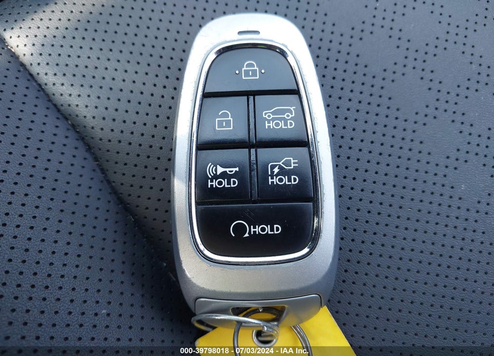 2022 HYUNDAI IONIQ 5 SEL VIN: KM8KNDAF1NU084233