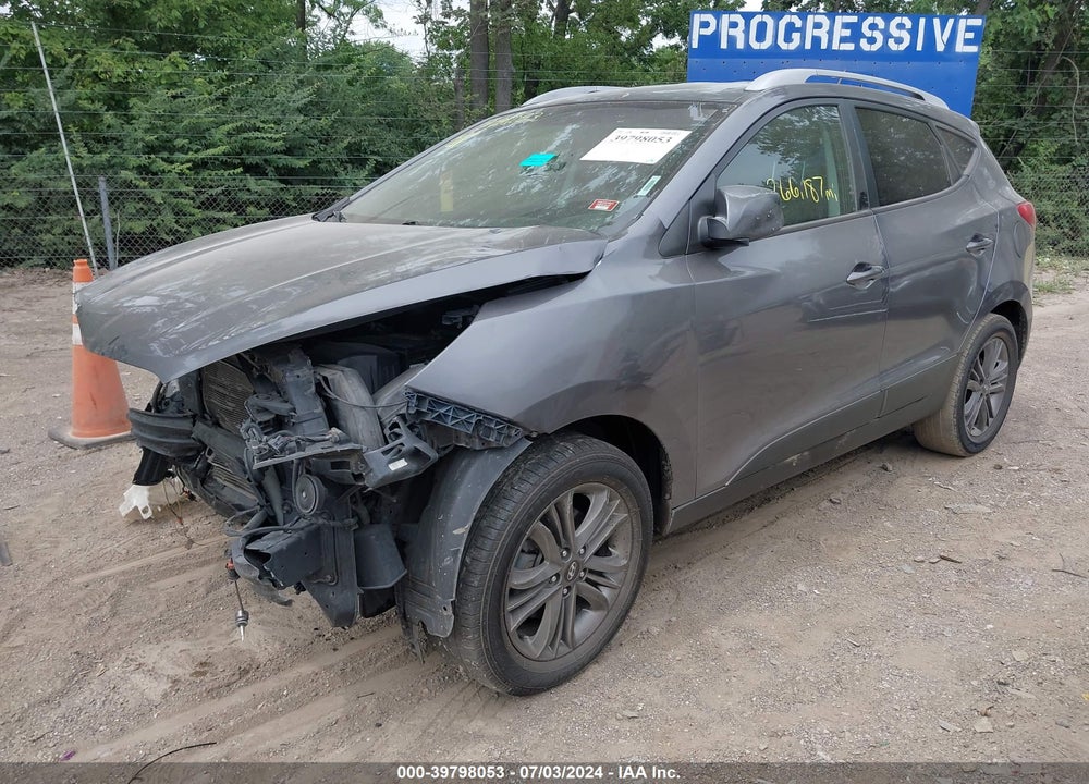 2014 HYUNDAI TUCSON SE VIN: KM8JU3AG4EU841045