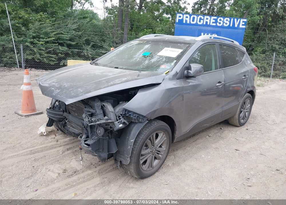 2014 HYUNDAI TUCSON SE VIN: KM8JU3AG4EU841045