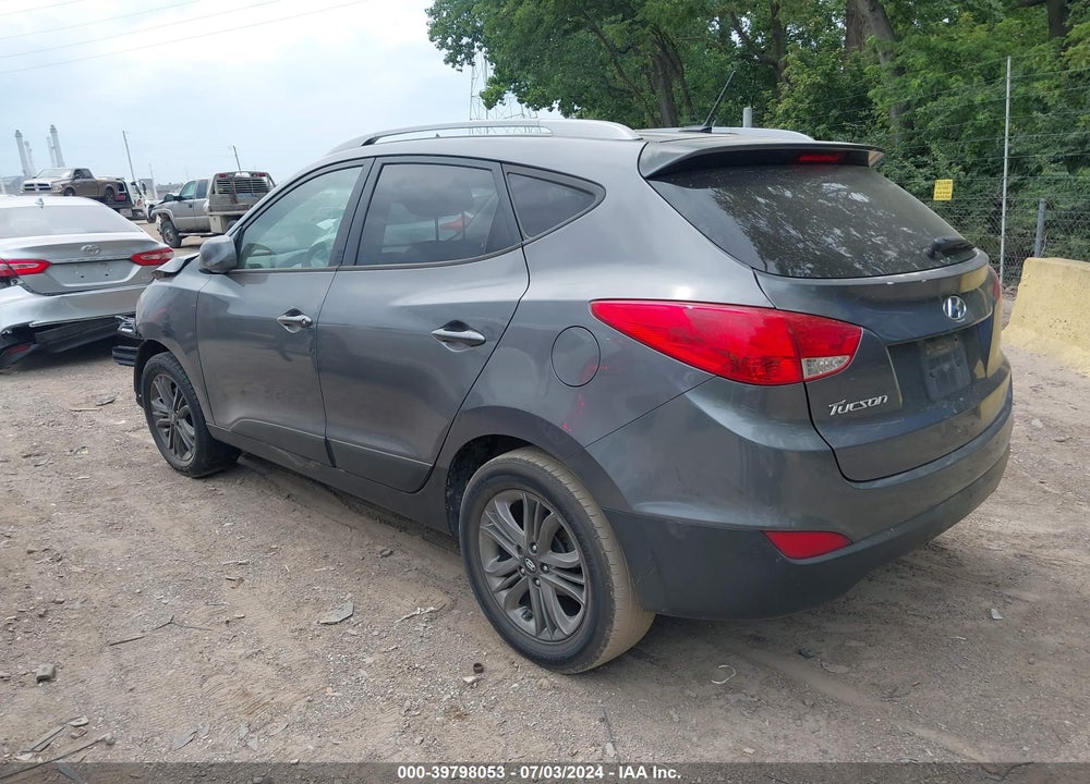 2014 HYUNDAI TUCSON SE VIN: KM8JU3AG4EU841045