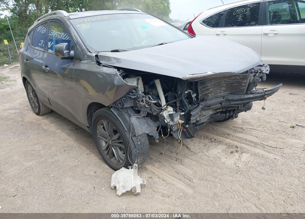 2014 HYUNDAI TUCSON SE VIN: KM8JU3AG4EU841045