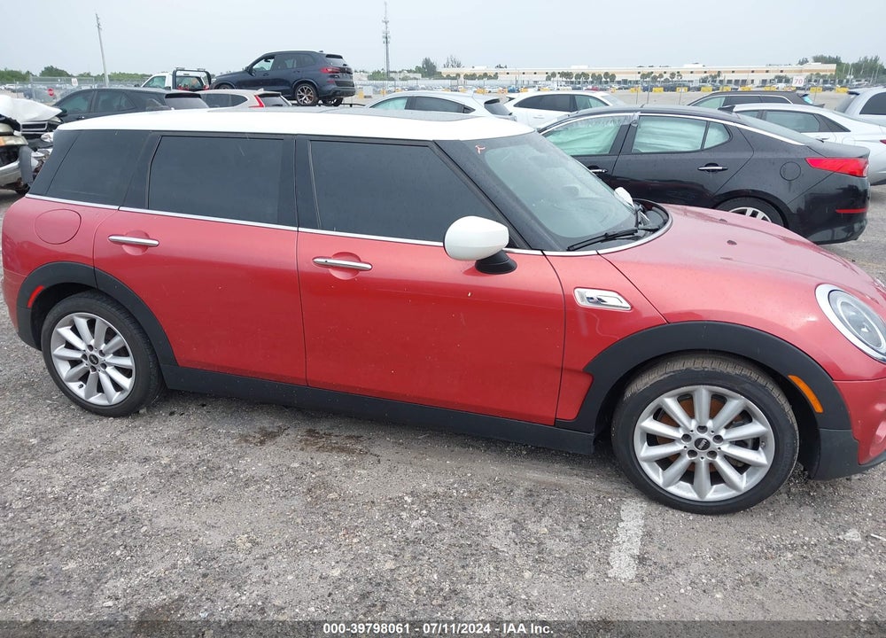 2022 MINI CLUBMAN COOPER S VIN: WMWLV7C0XN2P98292