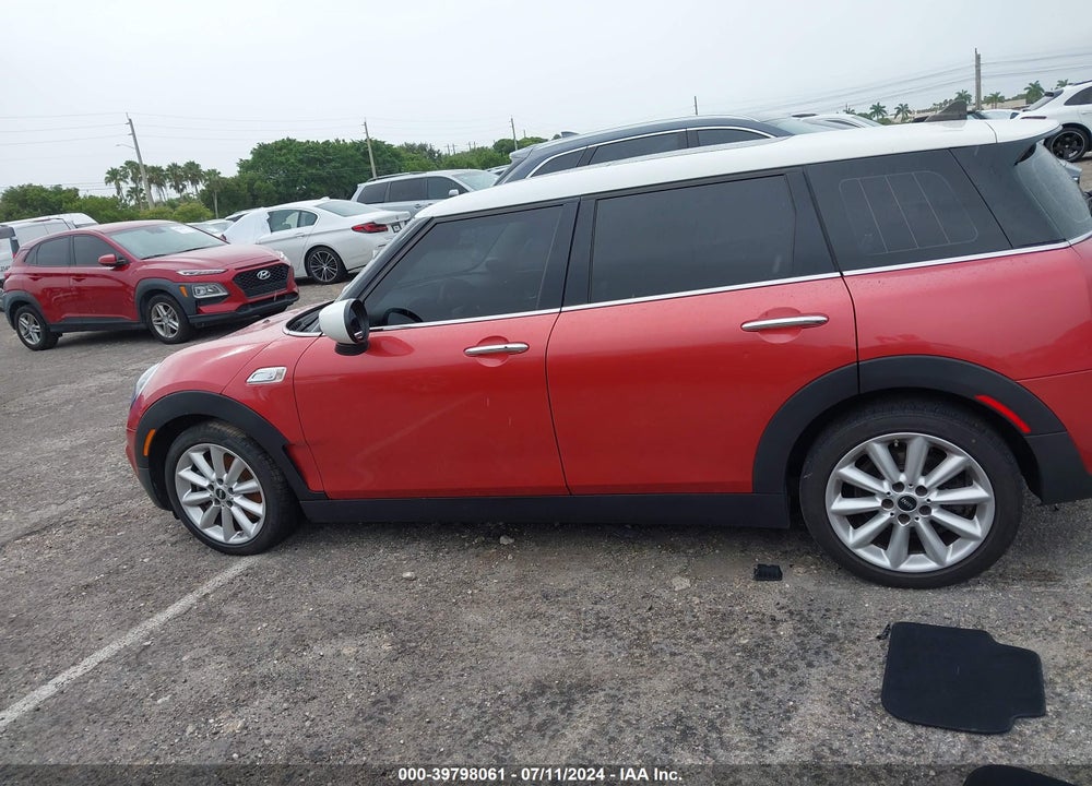 2022 MINI CLUBMAN COOPER S VIN: WMWLV7C0XN2P98292