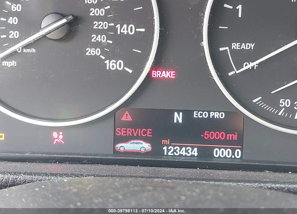 2015 BMW 320I VIN: WBA3B1C57FK137578