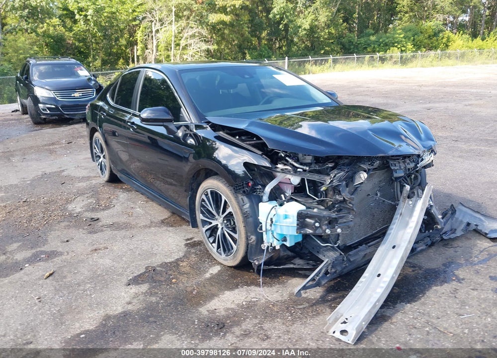 2019 TOYOTA CAMRY SE VIN: 4T1B11HK4KU680655