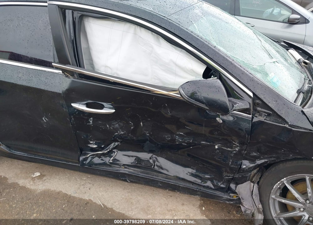 2018 HYUNDAI SONATA LIMITED VIN: 5NPE34AFXJH728582