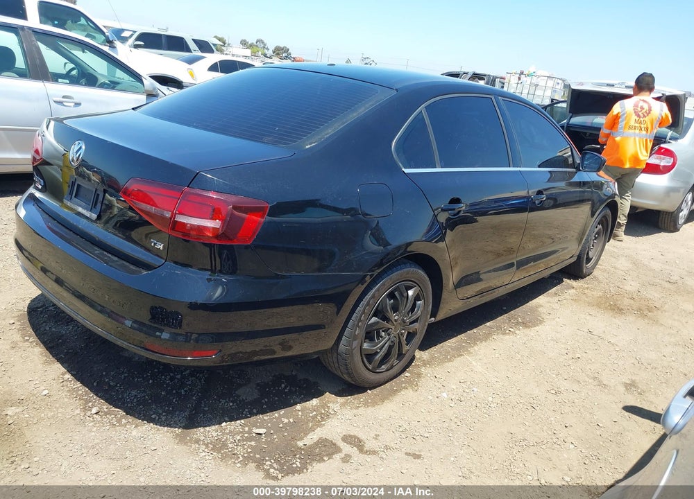 2017 VOLKSWAGEN JETTA 1.4T S VIN: 3VW2B7AJ6HM218386