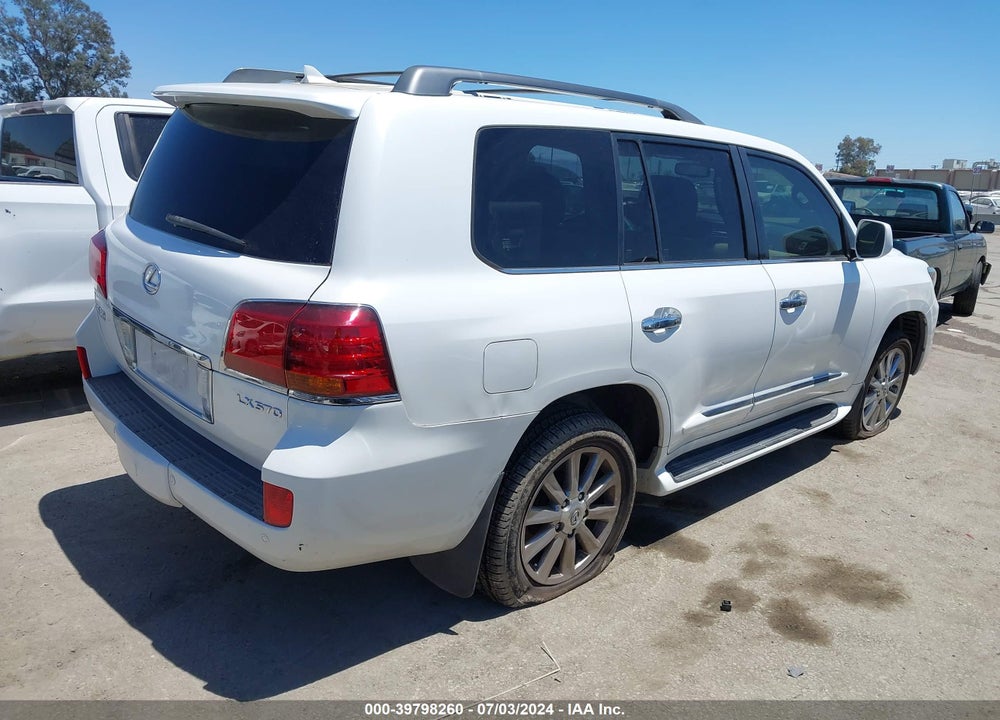 2011 LEXUS LX 570 VIN: JTJHY7AX3B4078328