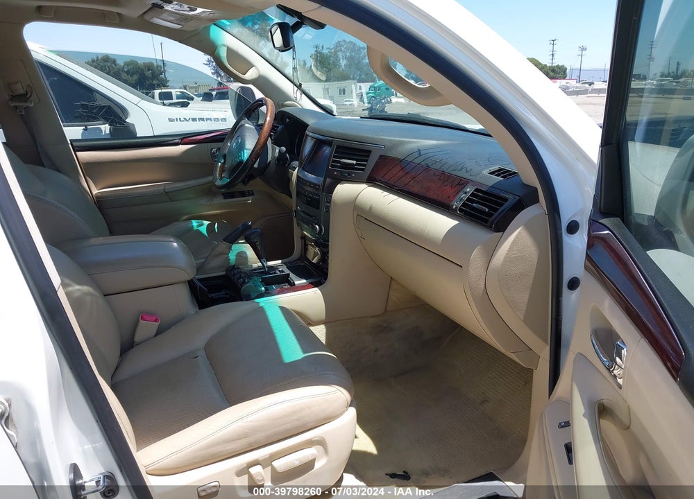 2011 LEXUS LX 570 VIN: JTJHY7AX3B4078328