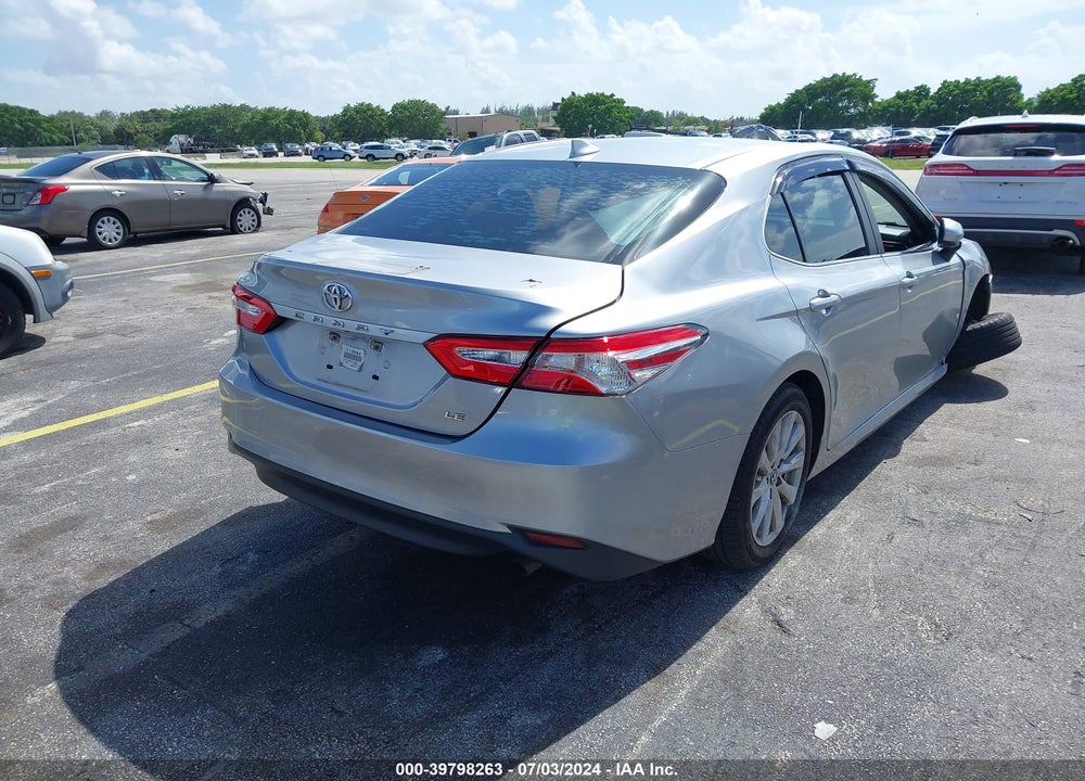 2019 TOYOTA CAMRY LE VIN: 4T1B11HK4KU752681