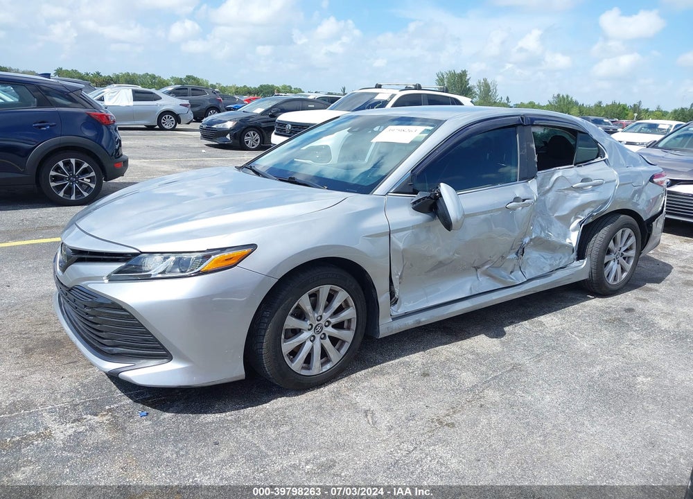 2019 TOYOTA CAMRY LE VIN: 4T1B11HK4KU752681