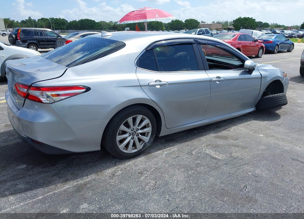2019 TOYOTA CAMRY LE VIN: 4T1B11HK4KU752681