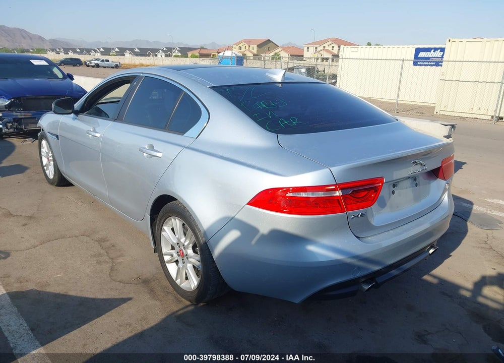 2018 JAGUAR XE 25T PREMIUM VIN: SAJAD4FXXJCP38233
