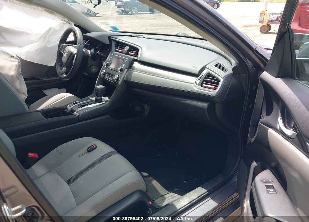 2018 HONDA CIVIC LX VIN: 2HGFC2F5XJH608784