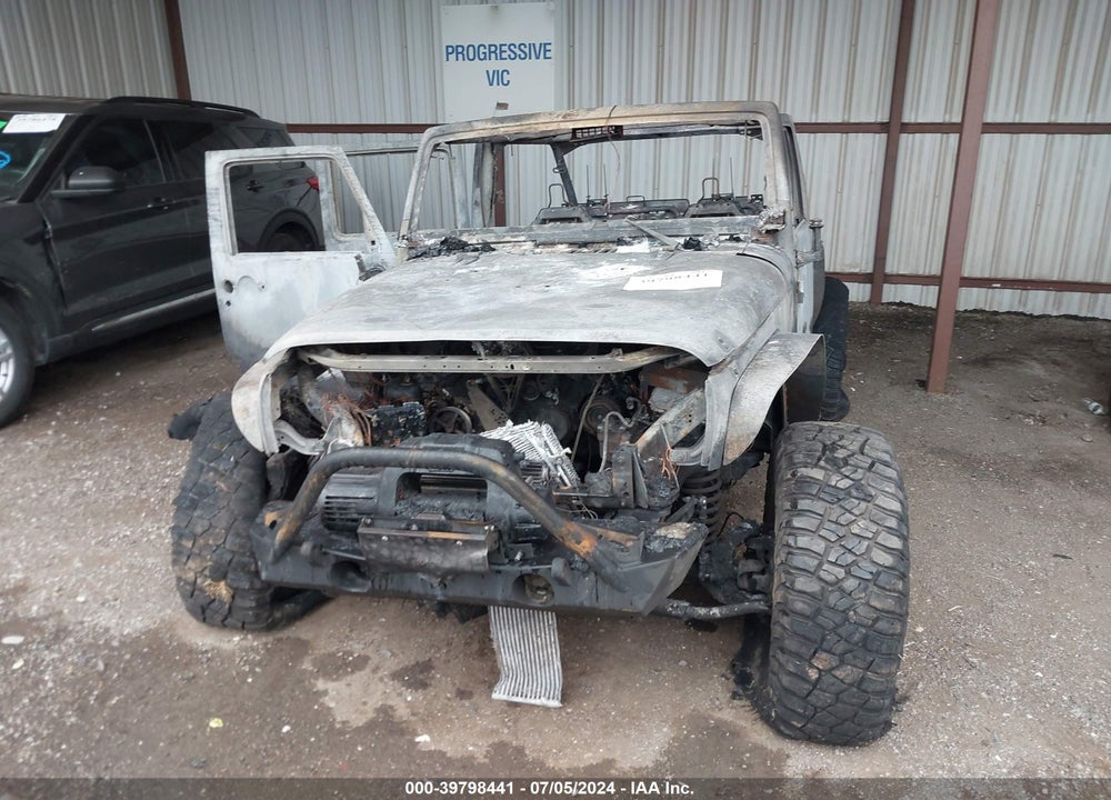 2015 JEEP WRANGLER UNLIMITED SPORT VIN: 1C4BJWDG0FL507732