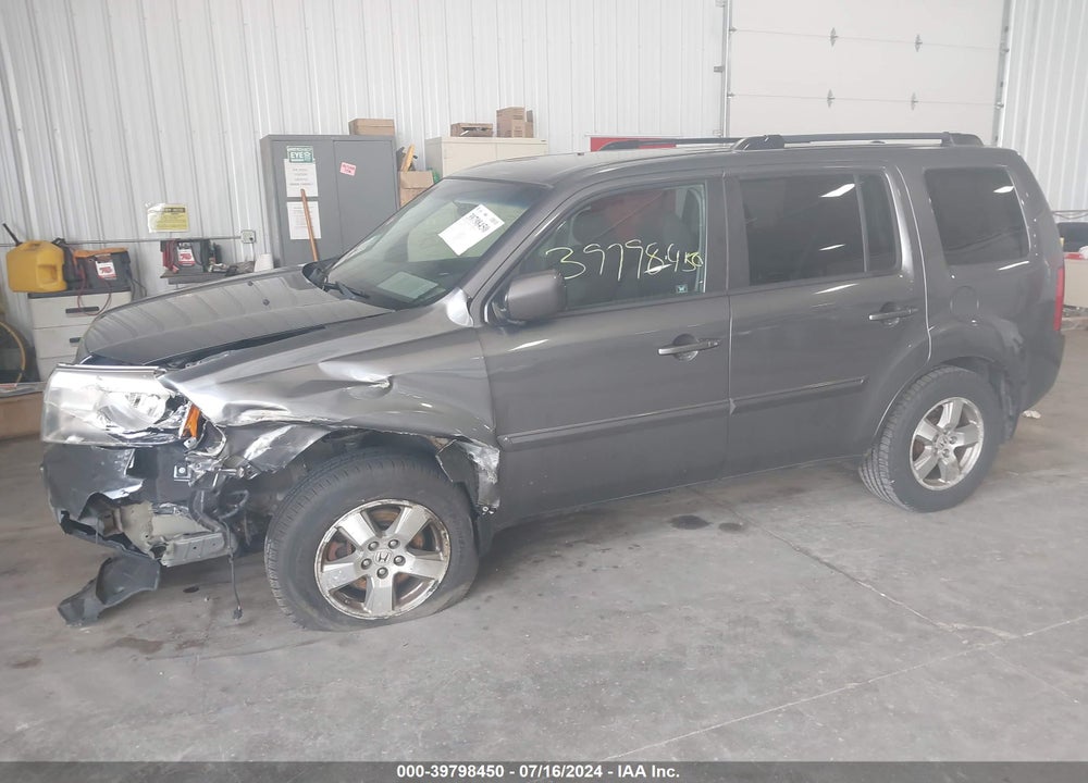 2011 HONDA PILOT EX VIN: 5FNYF4H47BB001554