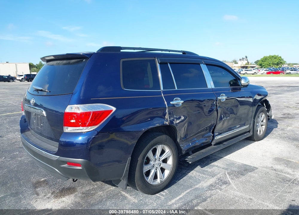 2013 TOYOTA HIGHLANDER BASE PLUS VIN: 5TDZA3EHXDS044465