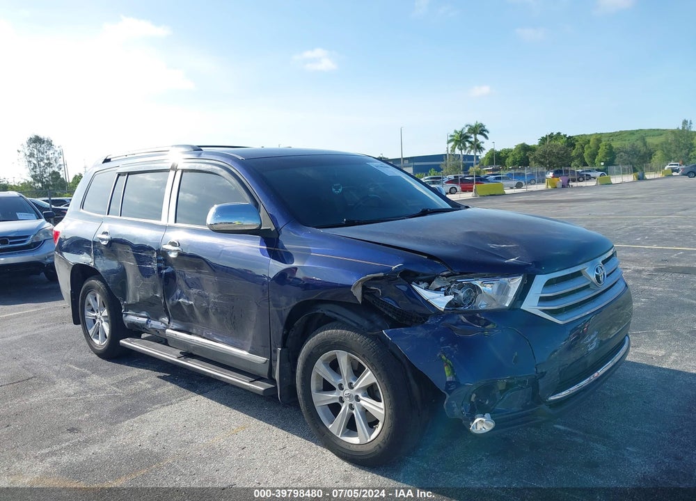2013 TOYOTA HIGHLANDER BASE PLUS VIN: 5TDZA3EHXDS044465