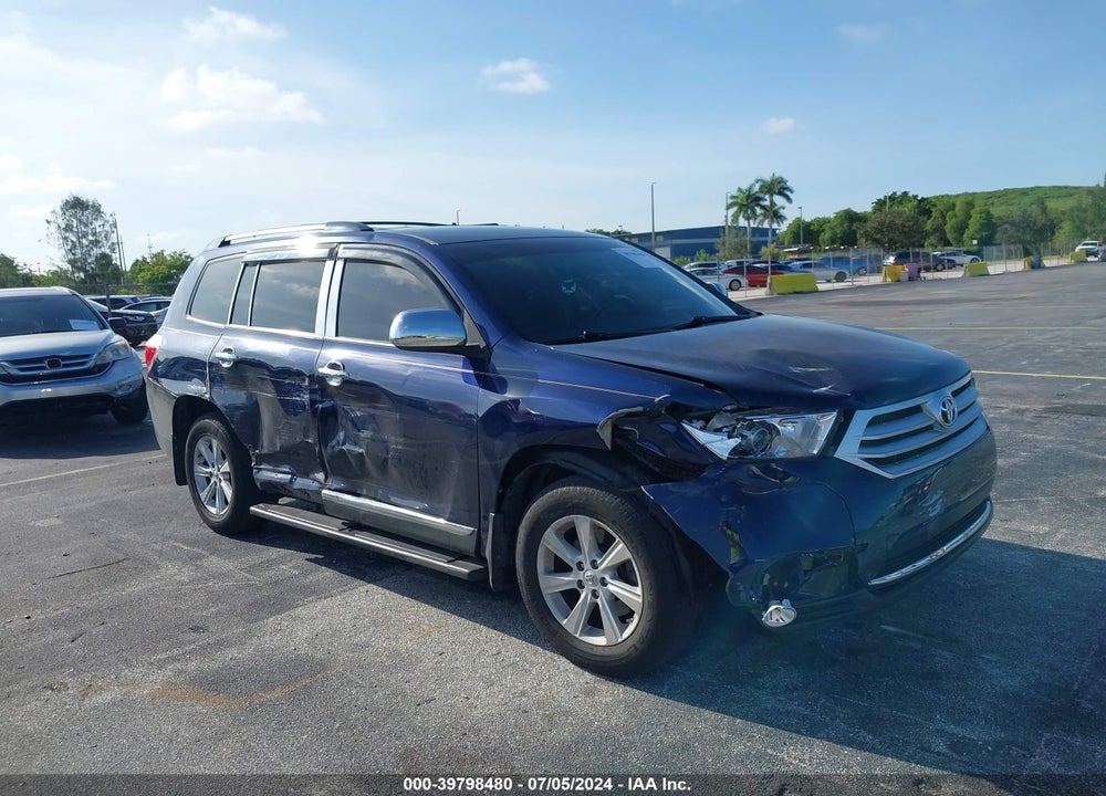2013 TOYOTA HIGHLANDER BASE PLUS VIN: 5TDZA3EHXDS044465