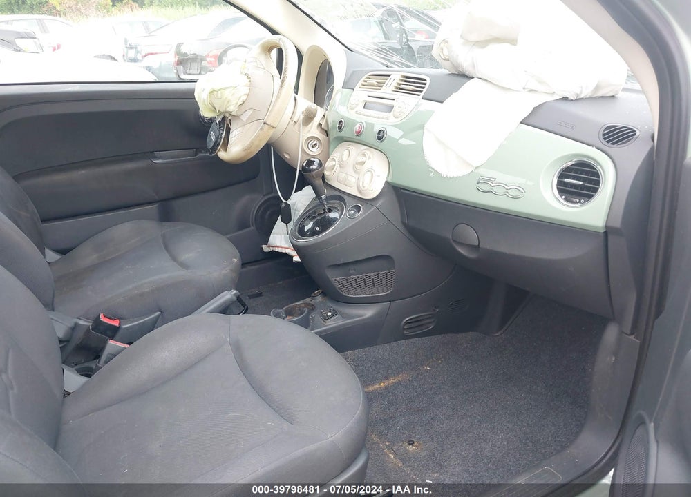 2015 FIAT 500 VIN: 3C3CFFAR7FT568922
