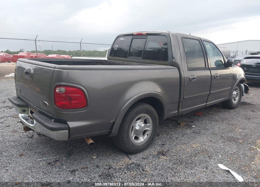 2002 FORD F-150 LARIAT/XLT VIN: 1FTRW07L82KB11389
