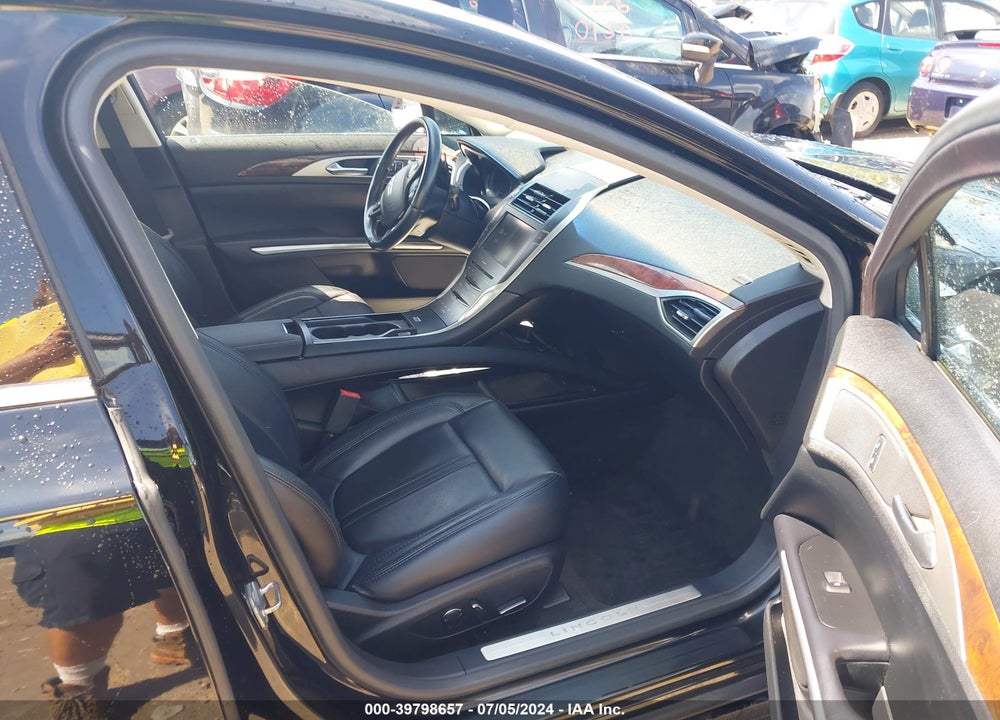 2016 LINCOLN MKZ VIN: 3LN6L2J93GR609244