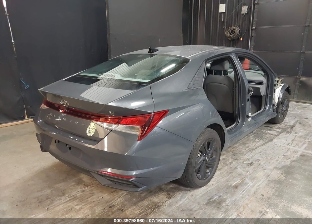 2023 HYUNDAI ELANTRA VIN: KMHLM4AG1PU586260