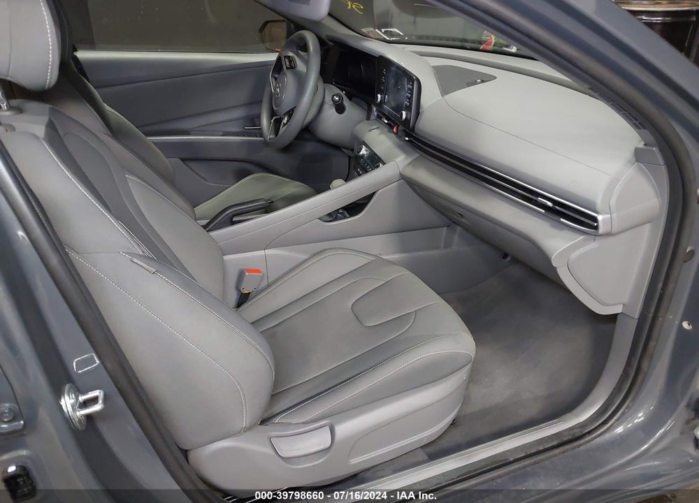 2023 HYUNDAI ELANTRA VIN: KMHLM4AG1PU586260