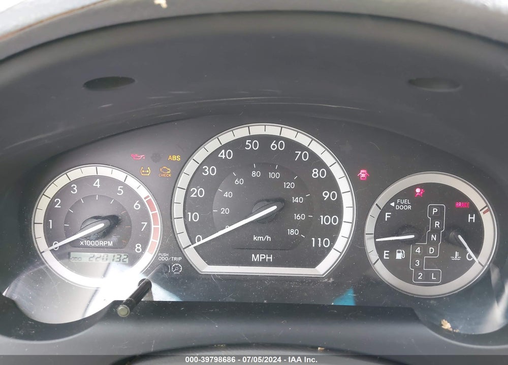 2004 TOYOTA SIENNA LE VIN: 5TDZA23C54S122278