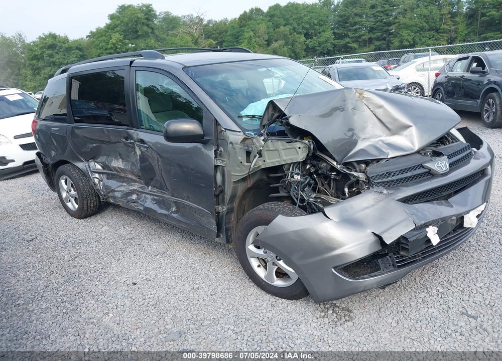 2004 TOYOTA SIENNA LE VIN: 5TDZA23C54S122278