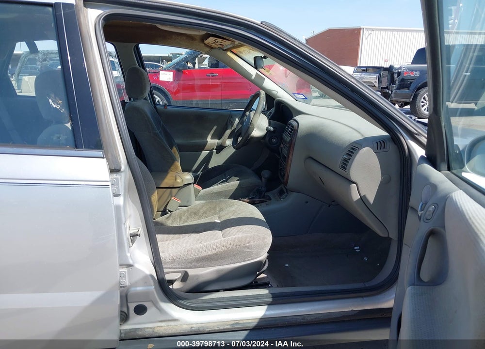 2001 SATURN L200 VIN: 1G8JU52F41Y550077