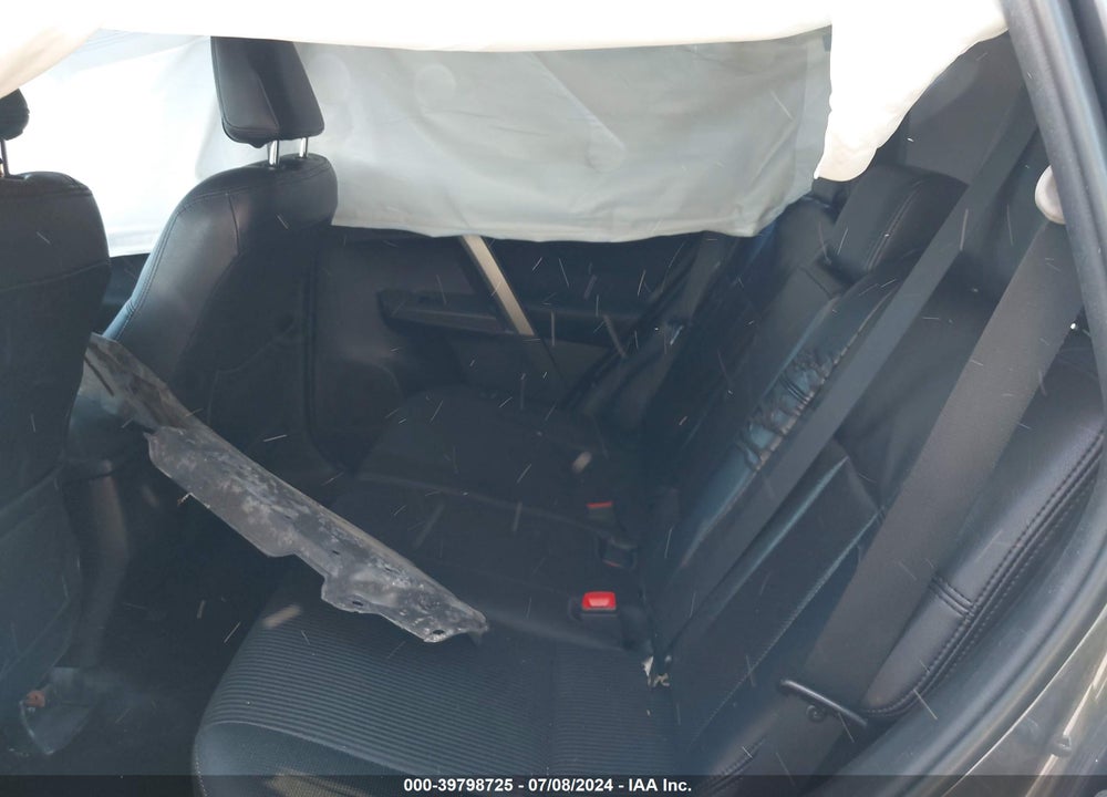 2015 TOYOTA RAV4 XLE VIN: 2T3RFREV1FW303369