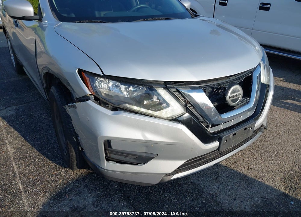 2018 NISSAN ROGUE S VIN: JN8AT2MT2JW451994