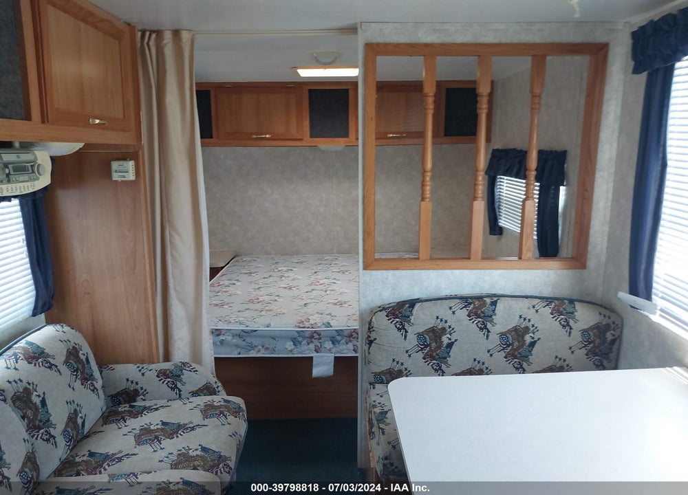 2003 COACHMEN SPIRIT OF AMERICA VIN: 1TC2B217331202361