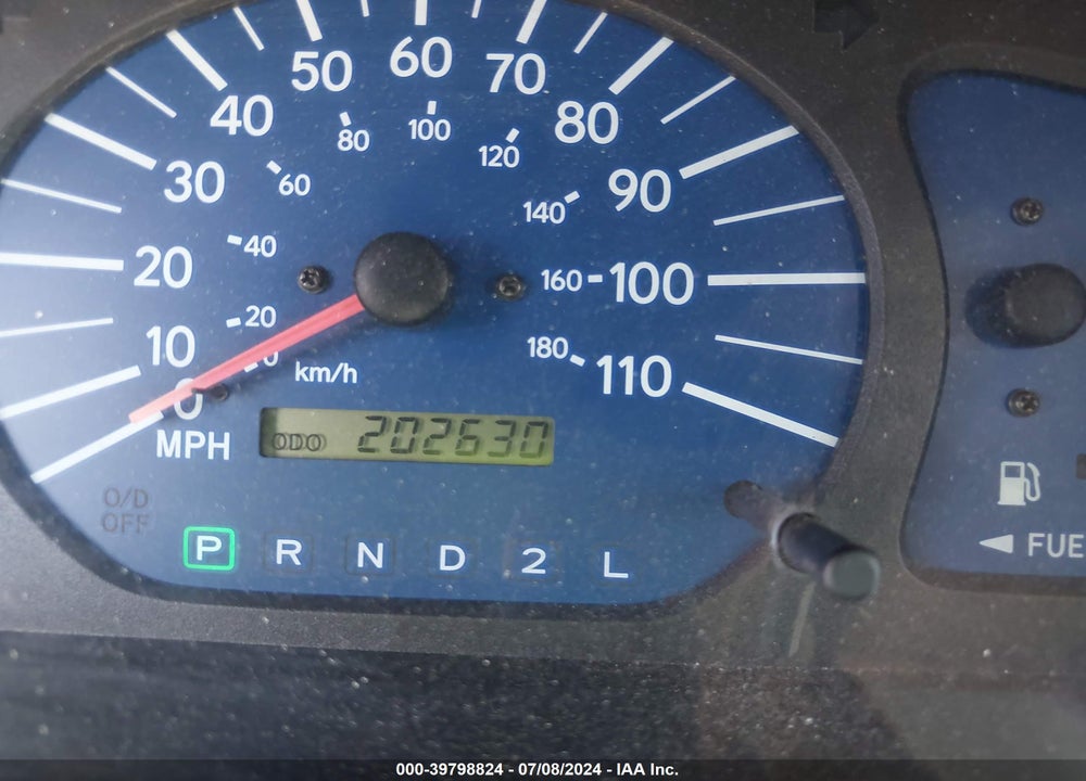 2002 TOYOTA SIENNA CE VIN: 4T3ZF19C12U437738