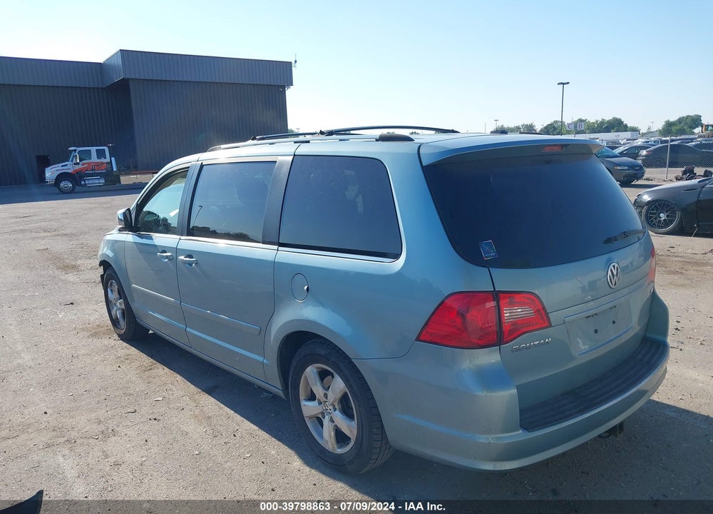 2009 VOLKSWAGEN ROUTAN SEL PREMIUM VIN: 2V8HW64X99R564300