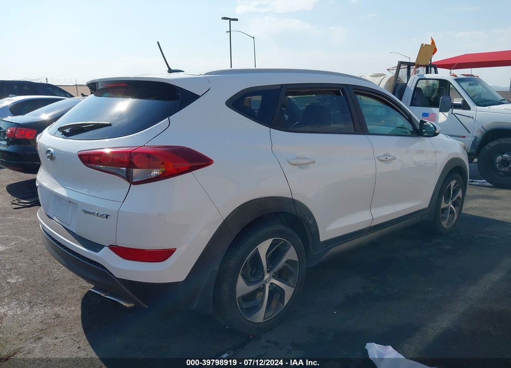 2016 HYUNDAI TUCSON SPORT VIN: KM8J33A25GU263371
