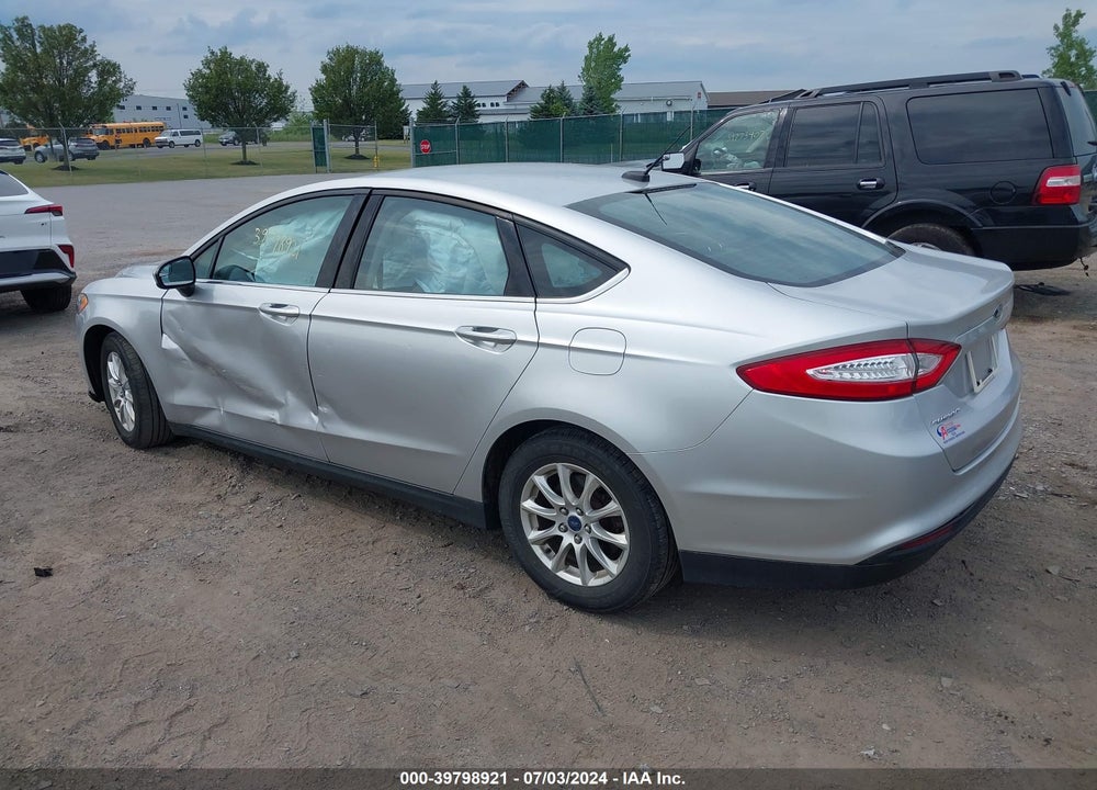 2015 FORD FUSION S VIN: 1FA6P0G77F5130836
