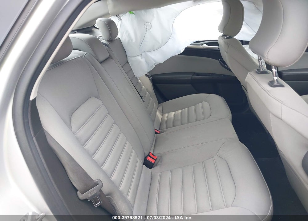 2015 FORD FUSION S VIN: 1FA6P0G77F5130836