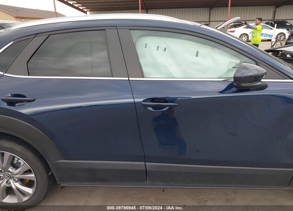 2022 MAZDA CX-30 PREFERRED VIN: 3MVDMBCL9NM425923